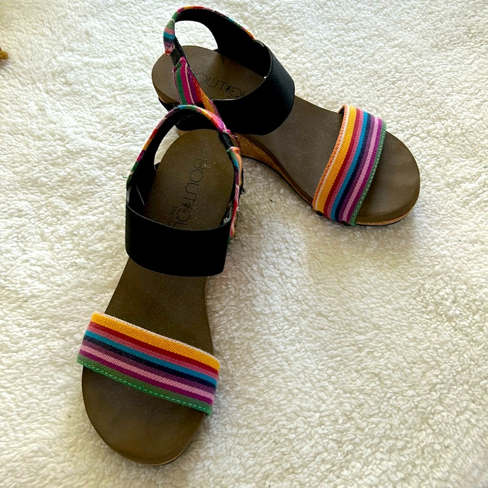 Rainbow Wedge Women’s Size 7 Sandals